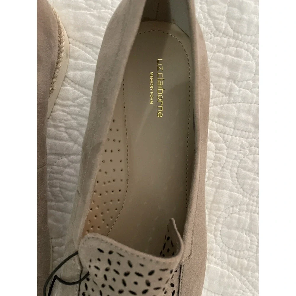Liz Claiborne these only